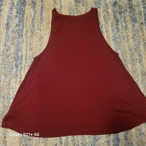 American Eagle Outfitters size XL Women's Sleeveless Burgundy Top - Picture 2 of 5